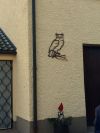 Seit 2014 verschönert diese Eule die Fassade und ist ein Blickfang