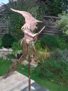 Diese Windfahne ist ca. 60 cm groß und aus Kupfer. Die Schürze und die Haare sind aus Messing. Die Schürze wurde 1/4 plastisch geklopft