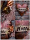 Herz aus Kupfer 1/4 plastisch geklopft mit Buchenast als Deko. Schrift ausgeschnitten, Band Messing Antik