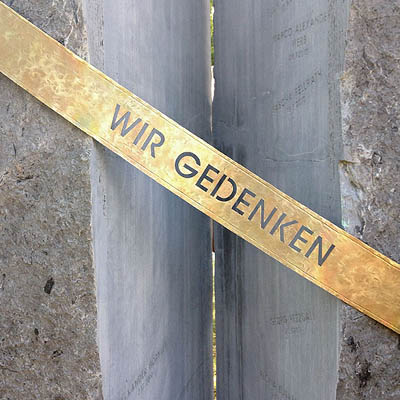 Grabdekoration & Gedenktafeln