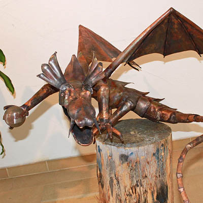 Blechskulpturen: Lindwurm-Drachen